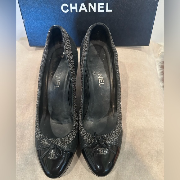 Chanel heels - Picture 3 of 16